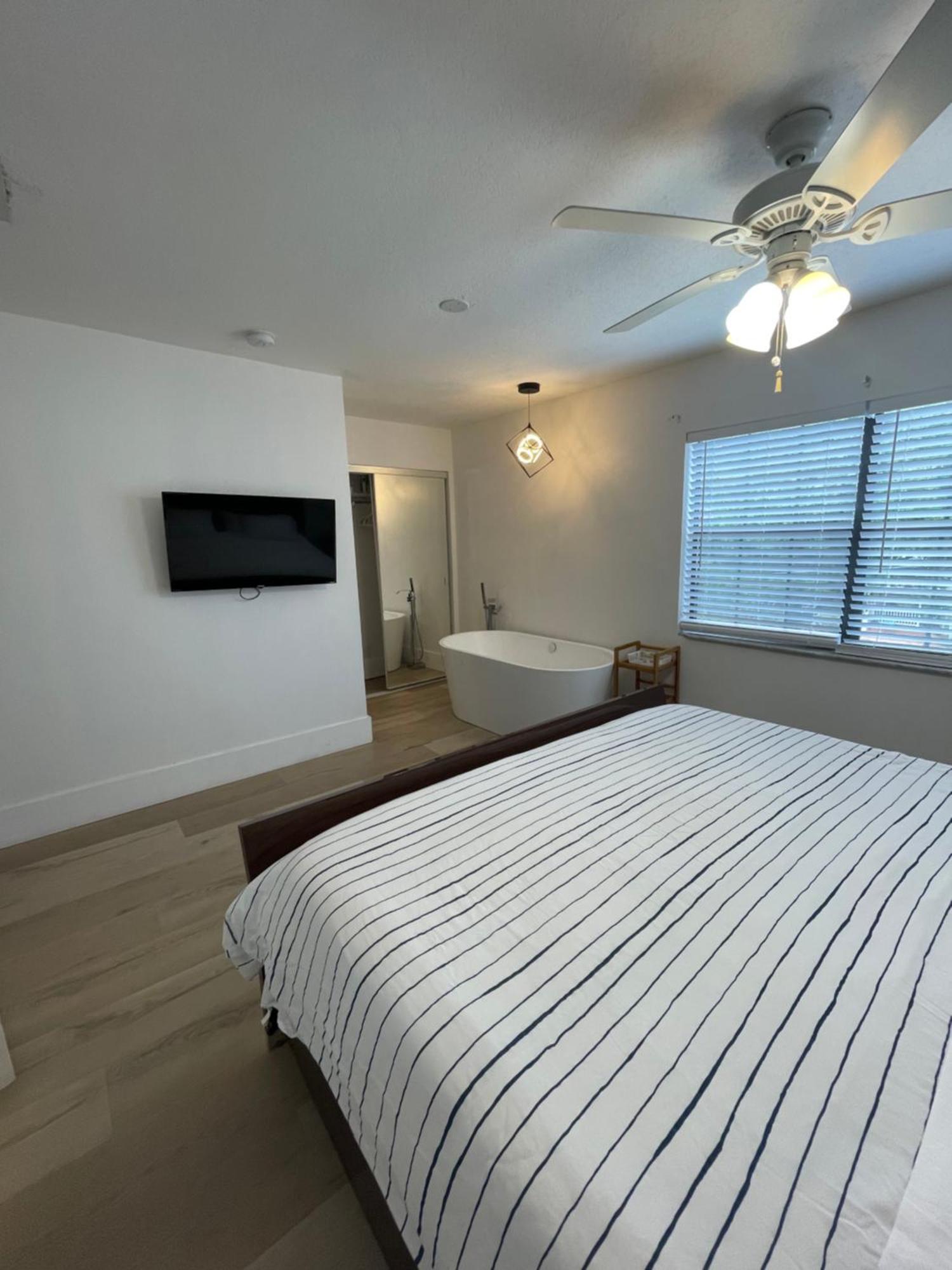 Cozy Downtown Apartments On Water Fort Lauderdale Exterior foto